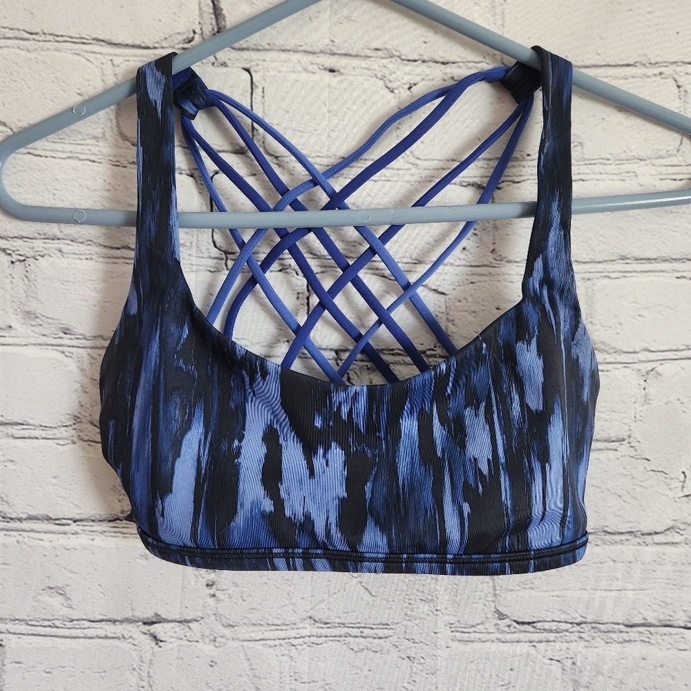 Lululemon Free To Be Sports Bra